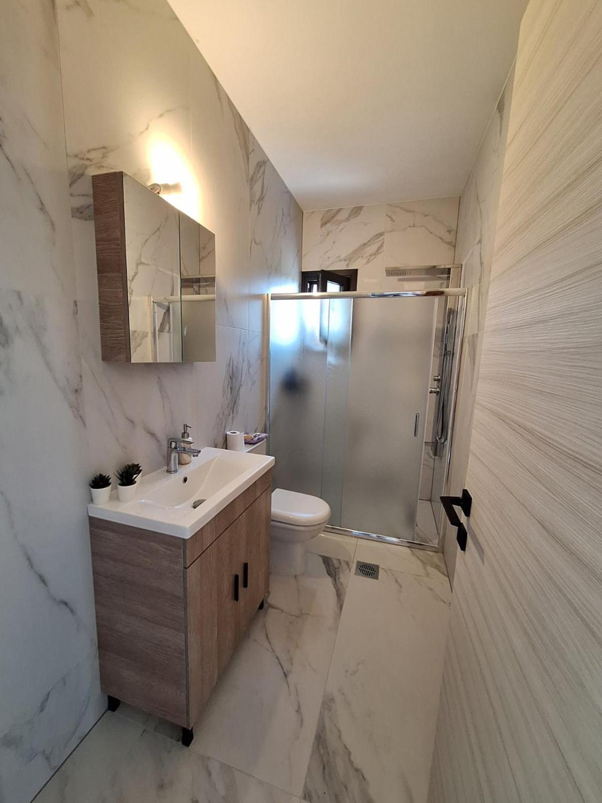 P&M Apartment Янина Екстериор снимка